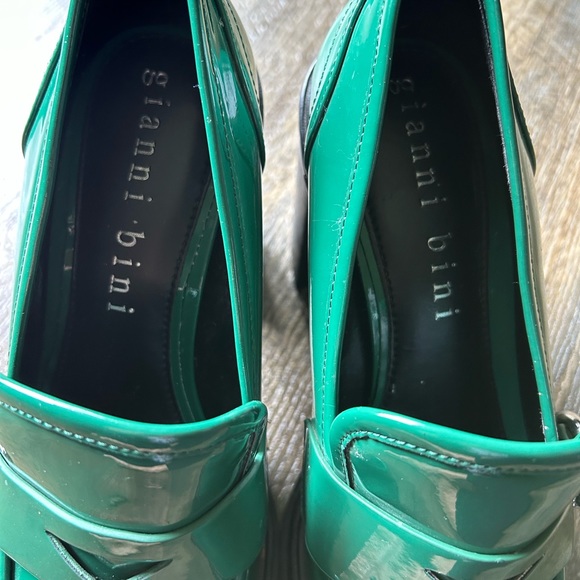 Gianni Bini MAXXWELLE Green Patent Platform Block Heel Loafer w/ornament - Picture 7 of 8